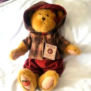 The Boyds Collection Bear Aubrey T. Autumfest, 1988 to 2003, 16" Tall